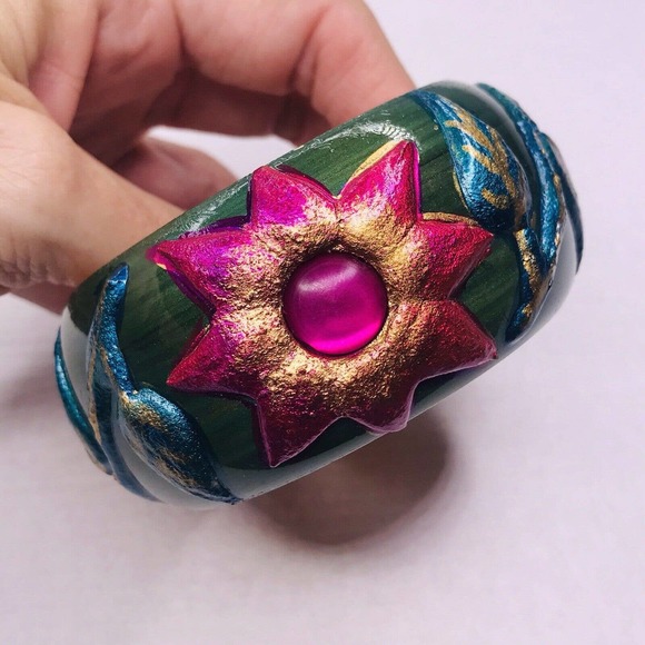 Bangle Hand Painted Flowers Pink Green Blue India IDL - Picture 4 of 9